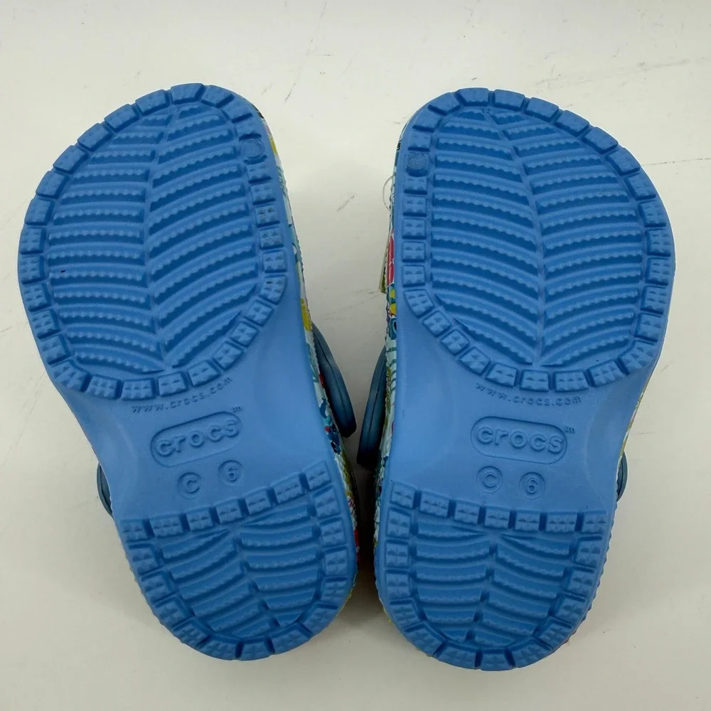CROCS stitch tropical